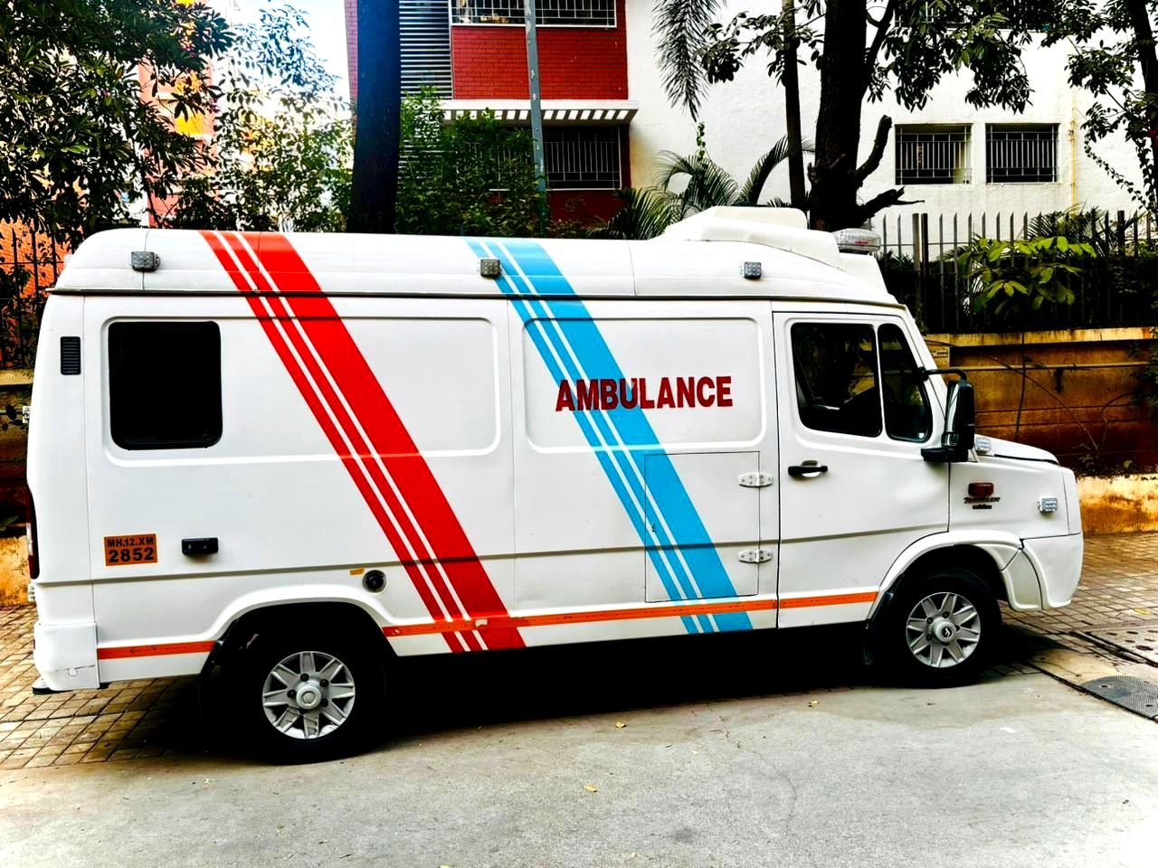 BLS ambulance vehicle