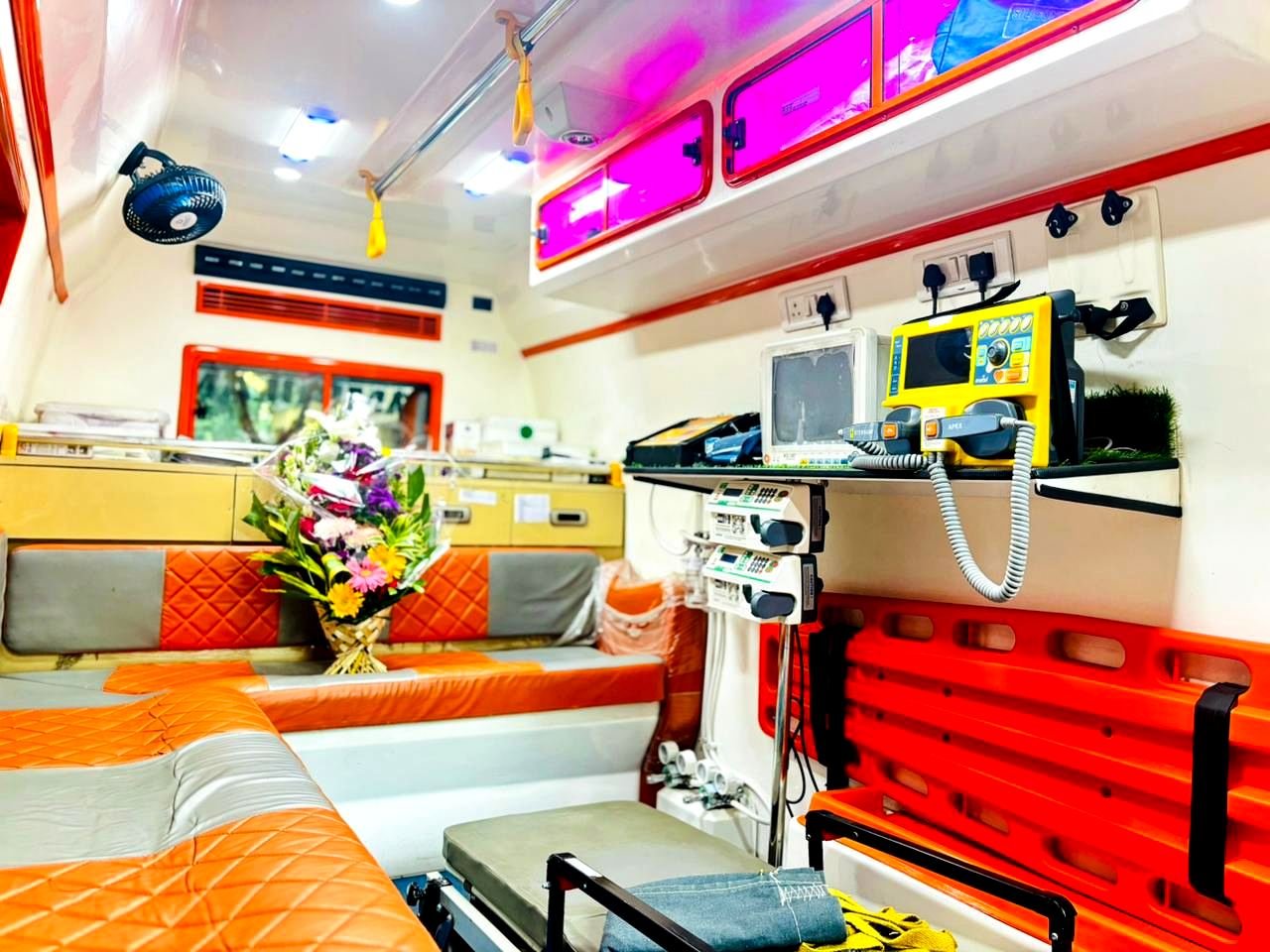 Neonatal ambulance interior